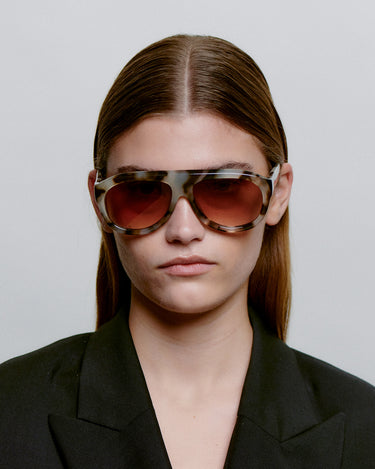 Store brune aviator A.Kjærbede solbriller med brun linse - kvindemodel