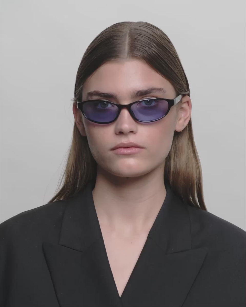 Cat-eye A.Kjærbede solbriller med blå glas - video dame